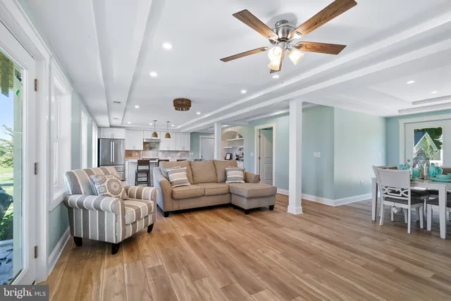 a view of a glass door with a view of the outdoor space