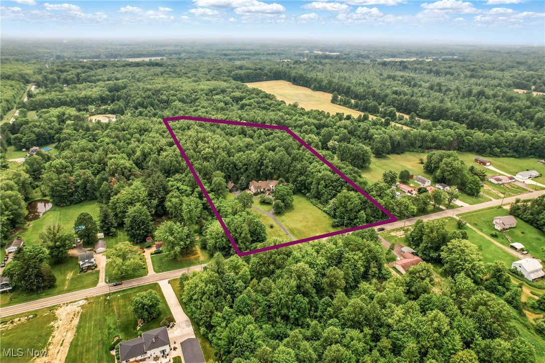 1681 State Road Northwest Warren, OH 44481 - Photo 17 of 50 View of property location with a forest and property boundaries highlighted