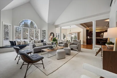 $889,900 | 2441 Bird Lane, Batavia, IL 60510