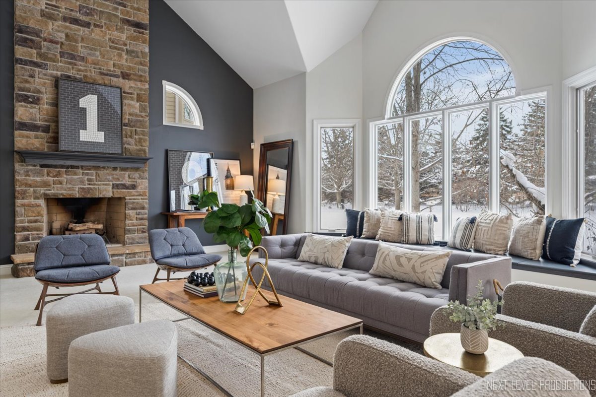 2441 Bird Lane Batavia, IL 60510 - Photo 2 of 43