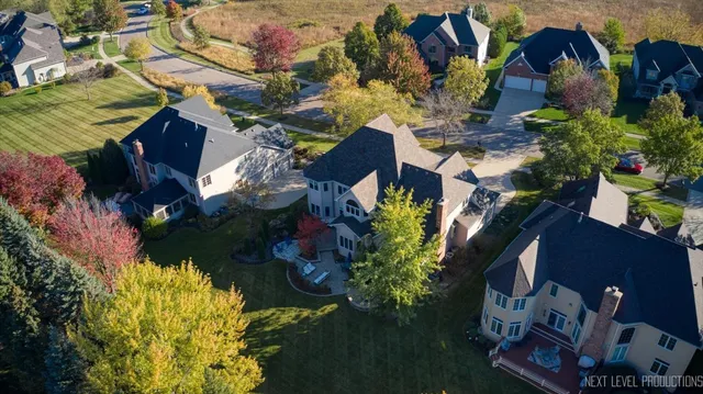 $889,900 | 2441 Bird Lane, Batavia, IL 60510