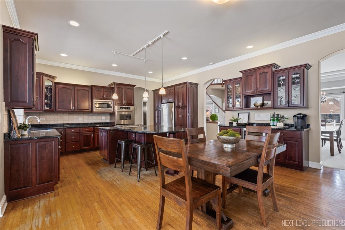 2441 Bird Lane Batavia, IL 60510 - Photo 10 of 43