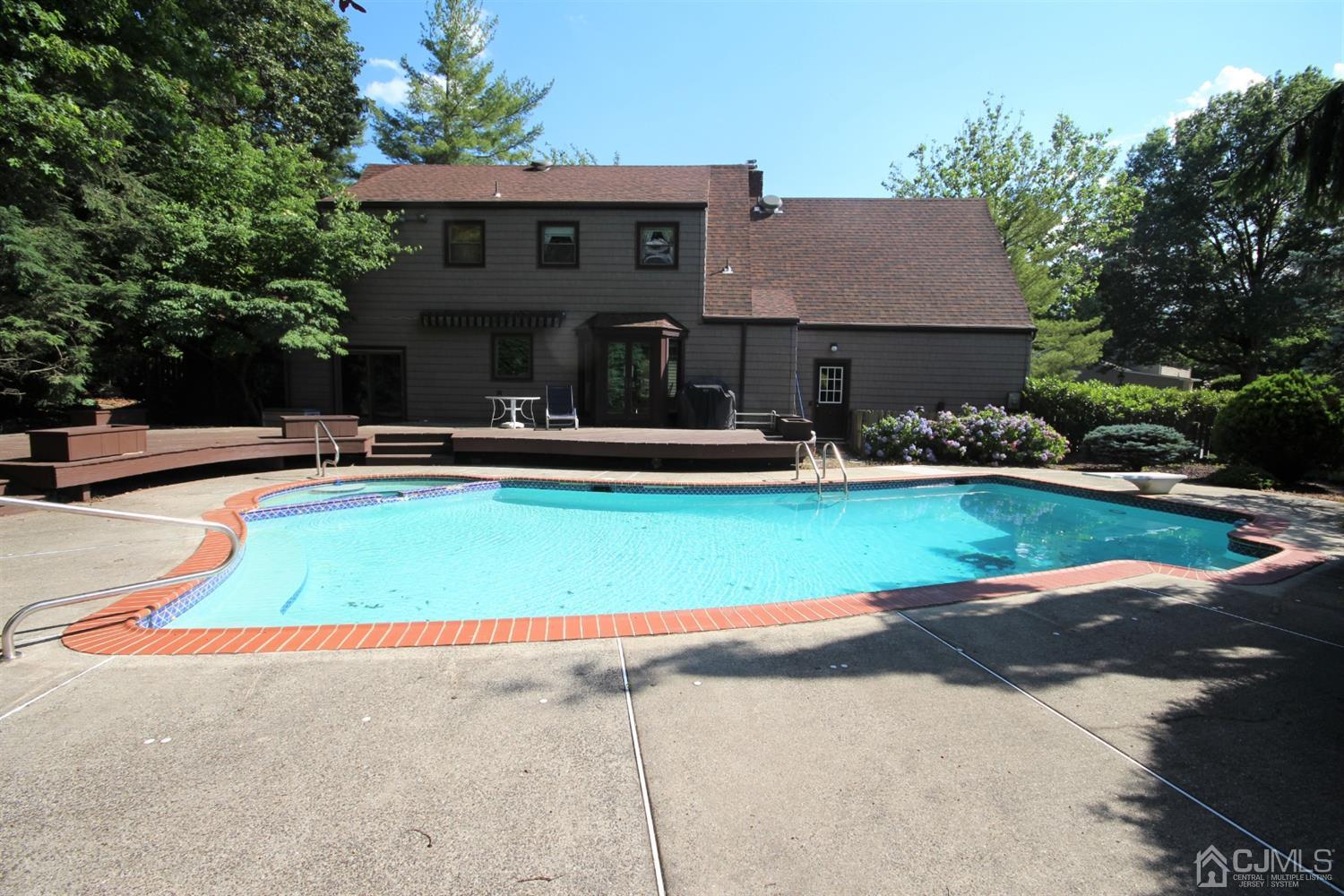 37 Boston Post Road East Brunswick, NJ 08816 - Photo 32 of 35 Gallery Image 32
