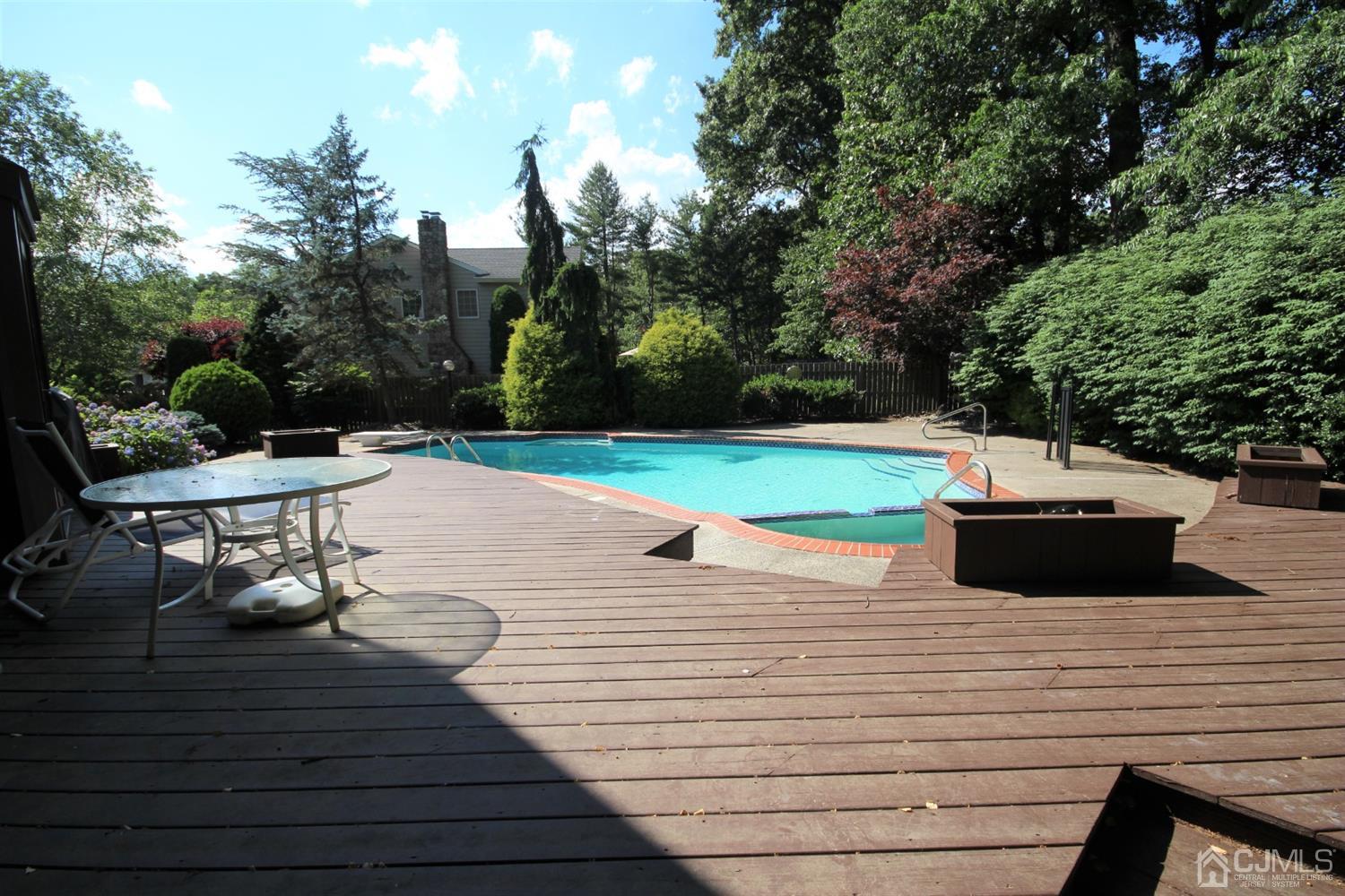 37 Boston Post Road East Brunswick, NJ 08816 - Photo 33 of 35 Gallery Image 33
