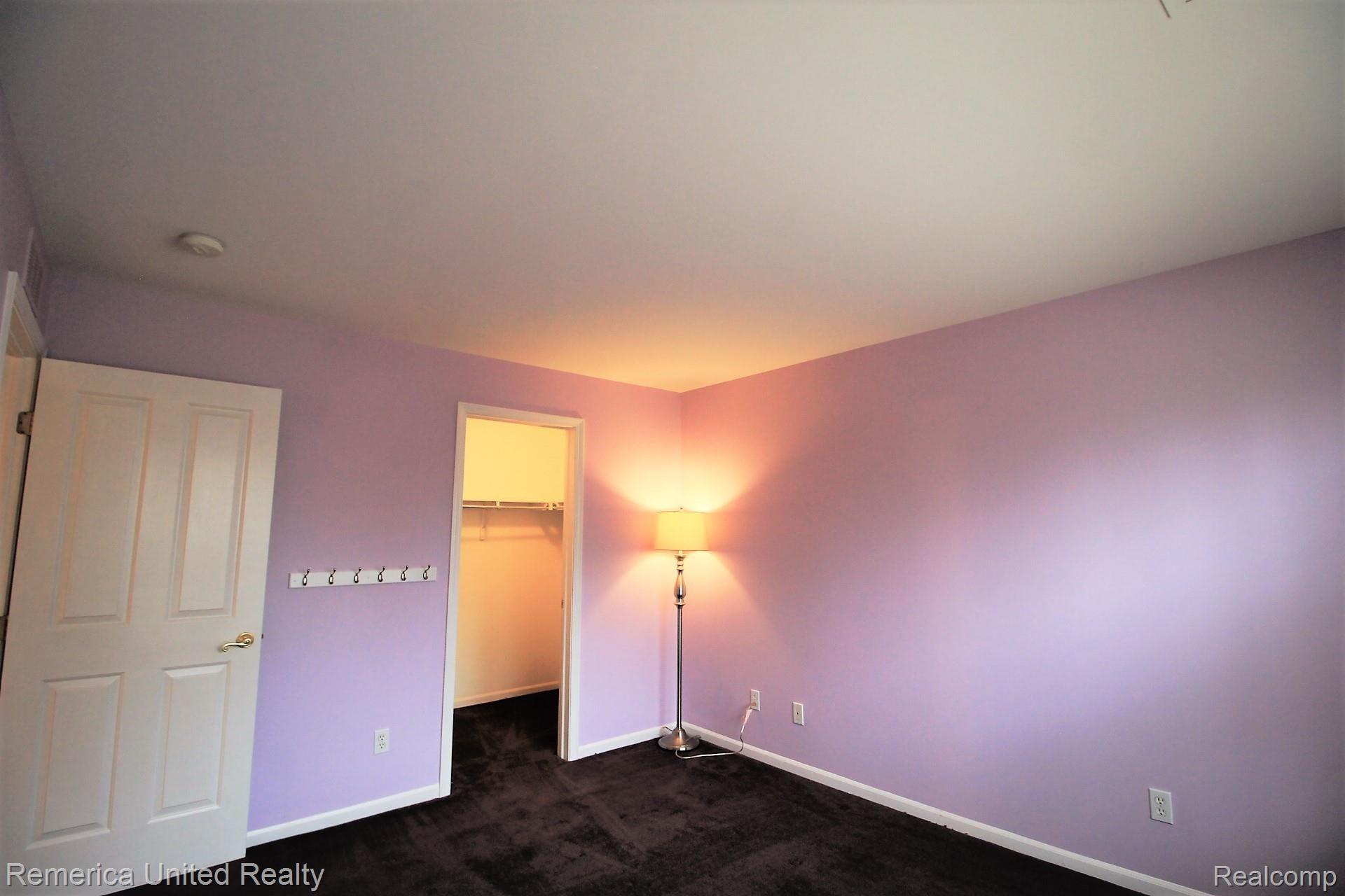 4171 Hampton Ridge Boulevard Howell, MI 48843 - Photo 20 of 31 IMG_2255.JPG