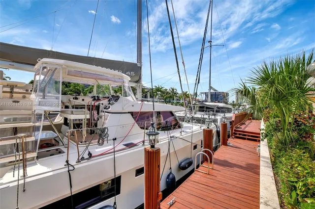 $5,900,000 | 623 Riviera Isle Drive, Fort Lauderdale, FL 33301