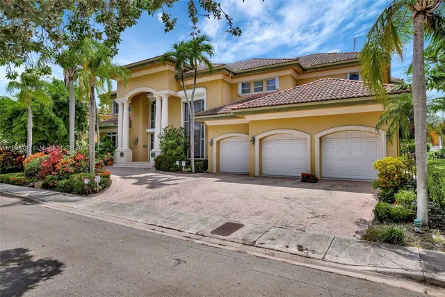 $5,900,000 | 623 Riviera Isle Drive, Fort Lauderdale, FL 33301