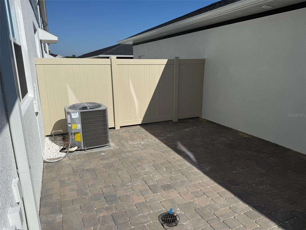 611 Pothos Street Apopka, FL 32703 - Photo 14 of 34 a view of a storage & utility room