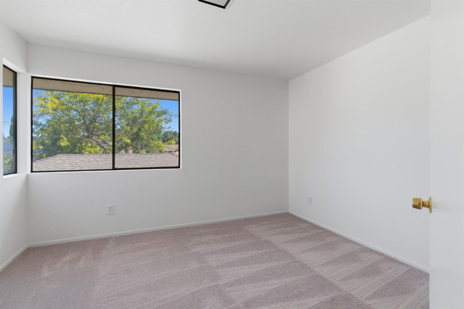 1451 West Swain Road Stockton, CA 95207 - Photo 31 of 36