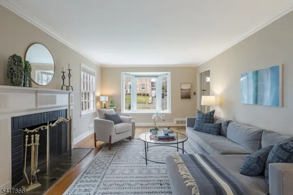 $1,100,000 | 8 Claremont Drive, Short Hills, NJ 07078
