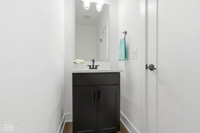 $2,350 | 1312 Colere Place, Indianapolis, IN 46203