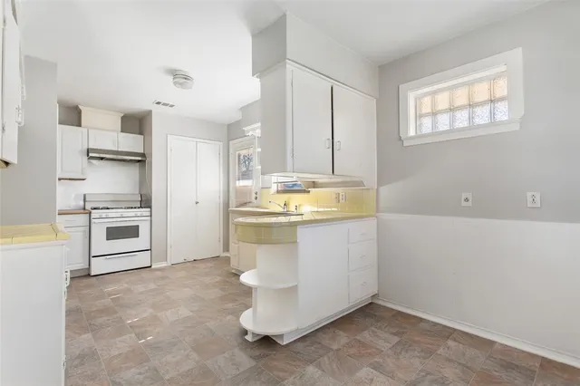 $1,800 | 6520 St Moritz Avenue, Dallas, TX 75214