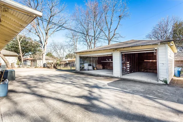 $1,800 | 6520 St Moritz Avenue, Dallas, TX 75214