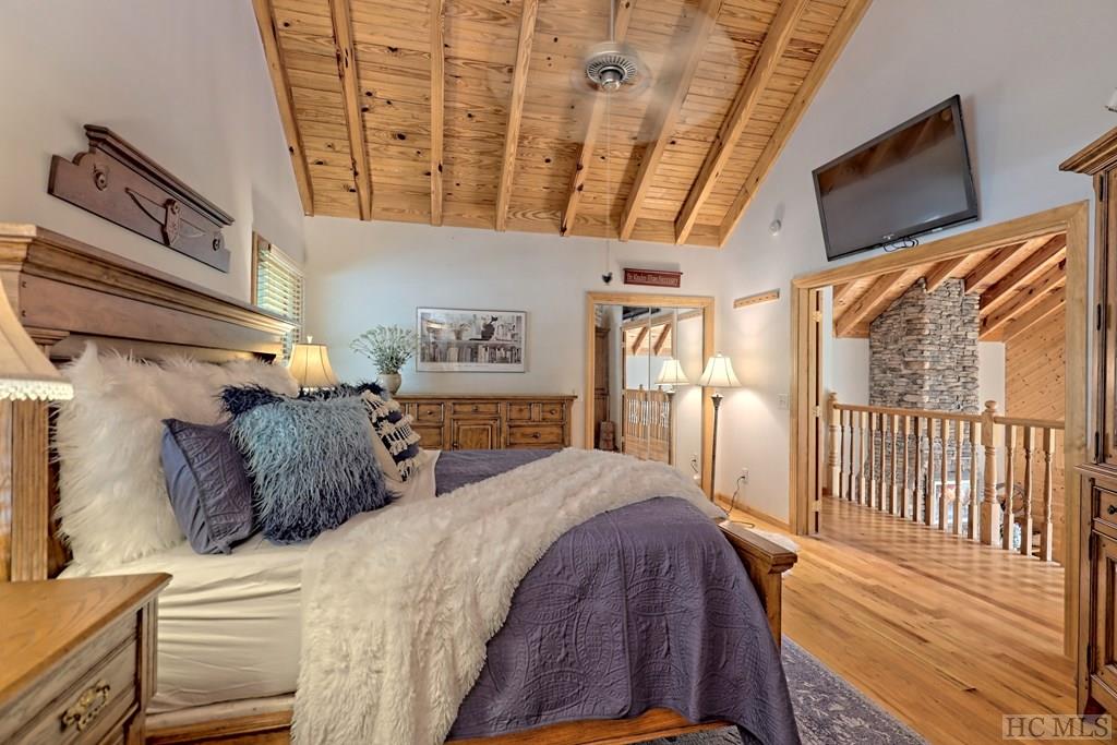16 Splendor Cove Road Cullowhee, NC 28723 - Photo 35 of 73 Gallery Image 35