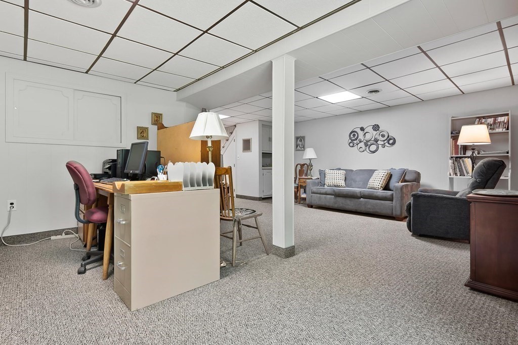 172 Village Post Road, Unit 172 Danvers, MA 01923 - Photo 24 of 35 Gallery Image 24