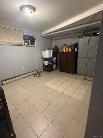 a black and white photo of a picture