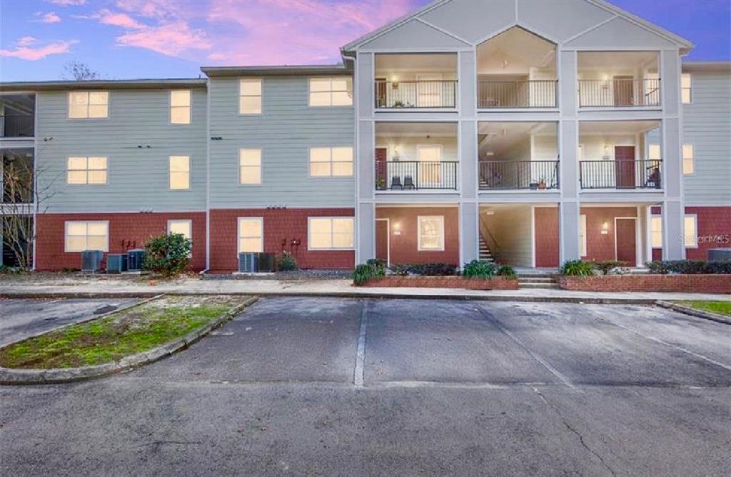 2360 Southwest Archer Road, Unit 915 Gainesville, FL 32608 - Photo 2 of 6 Gallery Image 2