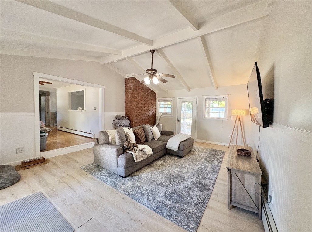 262 Pequot Avenue Warwick, RI 02889 - Photo 6 of 22