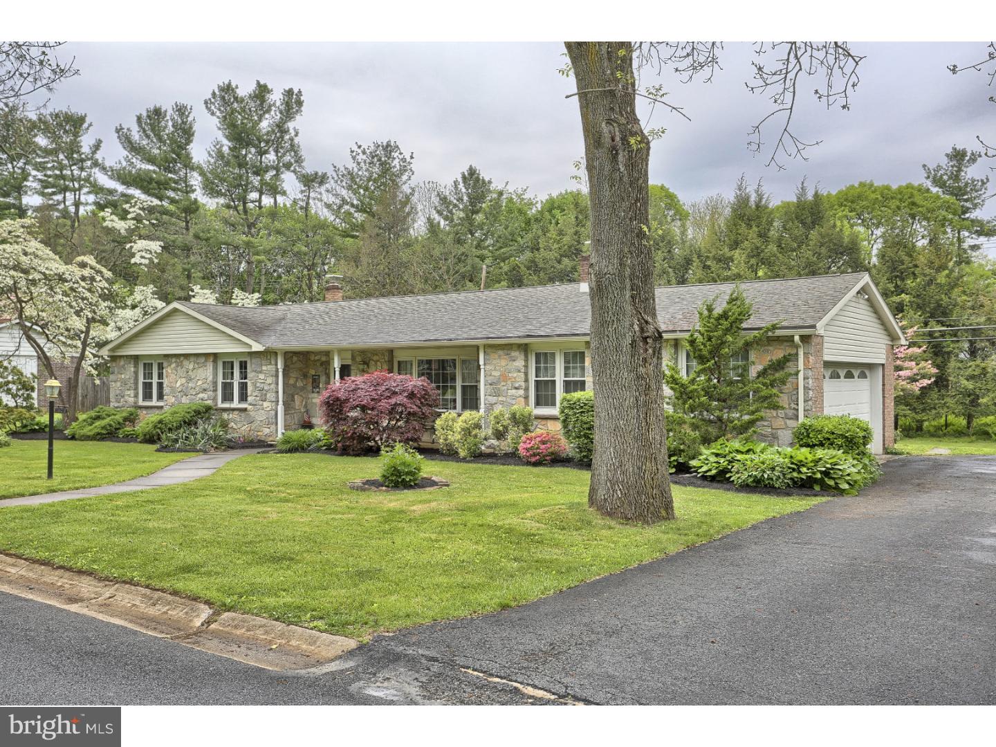 1609 Meadowlark Road Wyomissing, PA 19610 - Photo 19 of 22 Gallery Image 19