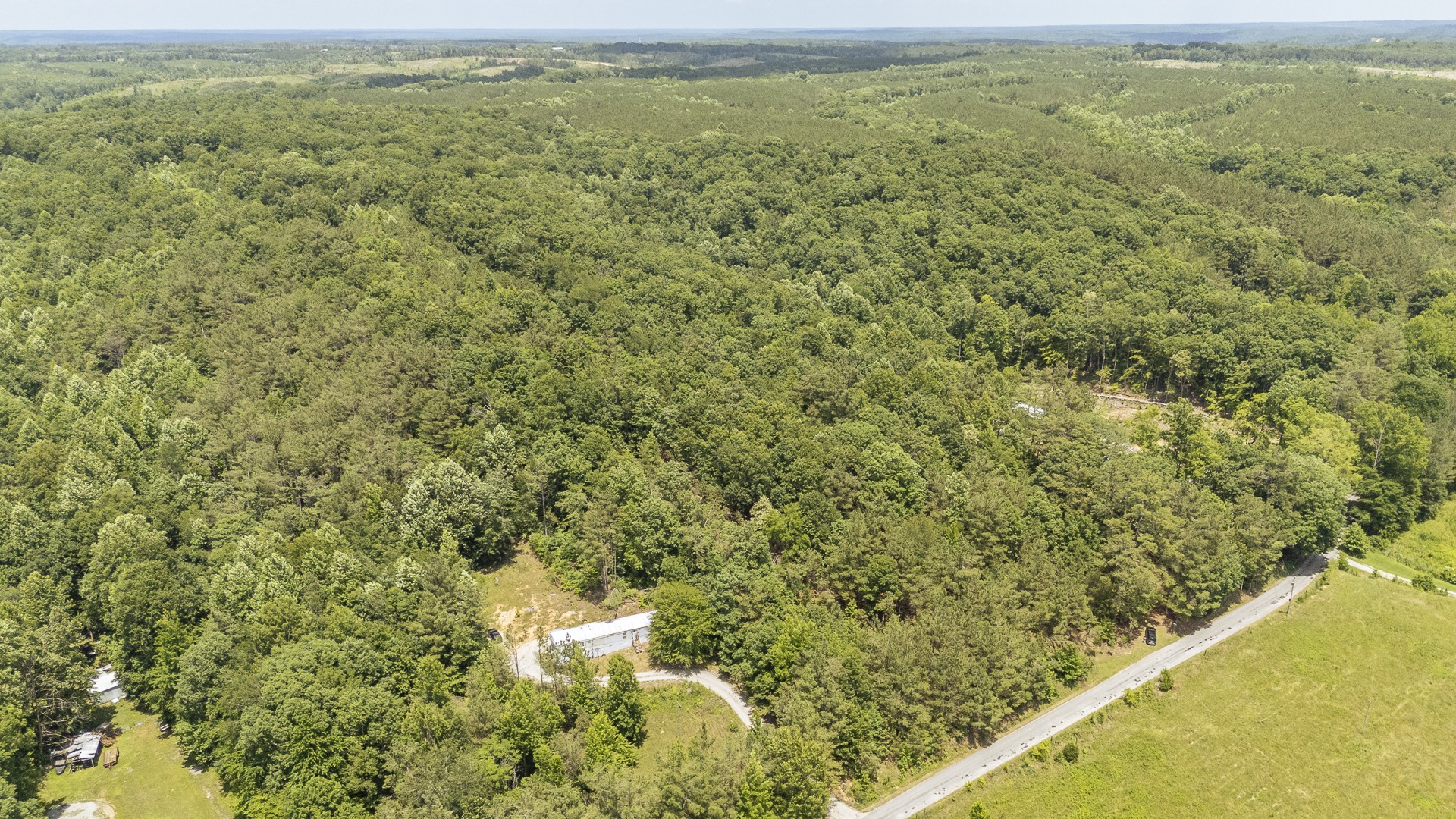 912 Simmons Branch Road Waynesboro, TN 38485 - Photo 14 of 21
