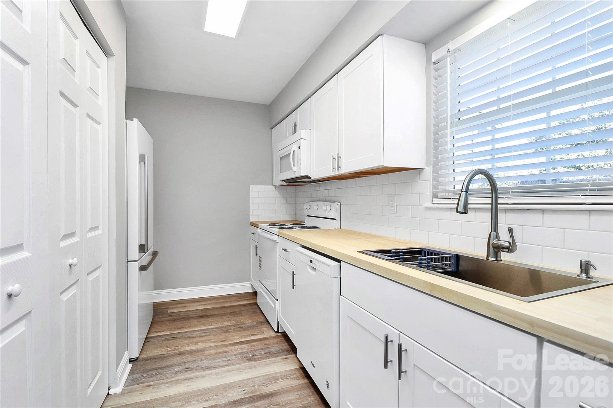 11013 Park Road Charlotte, NC 28226 - Photo 14 of 31