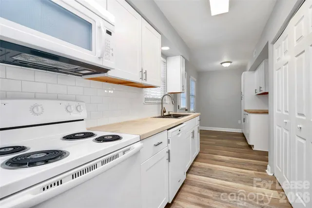 $1,900 | 11013 Park Road, Charlotte, NC 28226