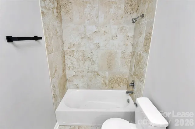 $1,900 | 11013 Park Road, Charlotte, NC 28226