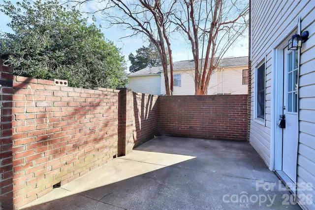 $1,900 | 11013 Park Road, Charlotte, NC 28226