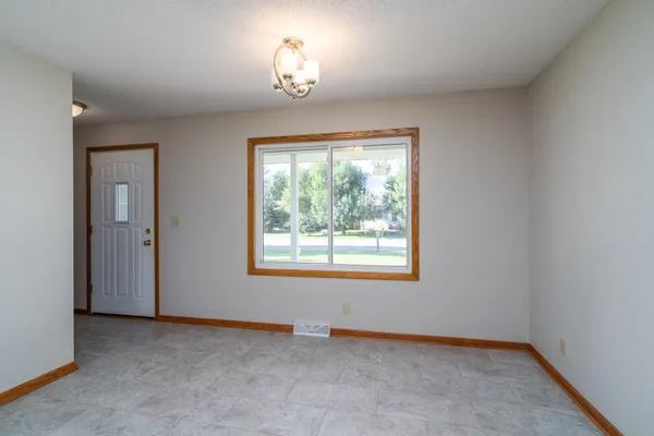 $244,500 | 305 Euclid Avenue, Crookston, MN 56716