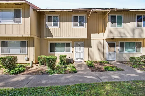 $214,999 | 5899 Bamford Drive, Sacramento, CA 95823