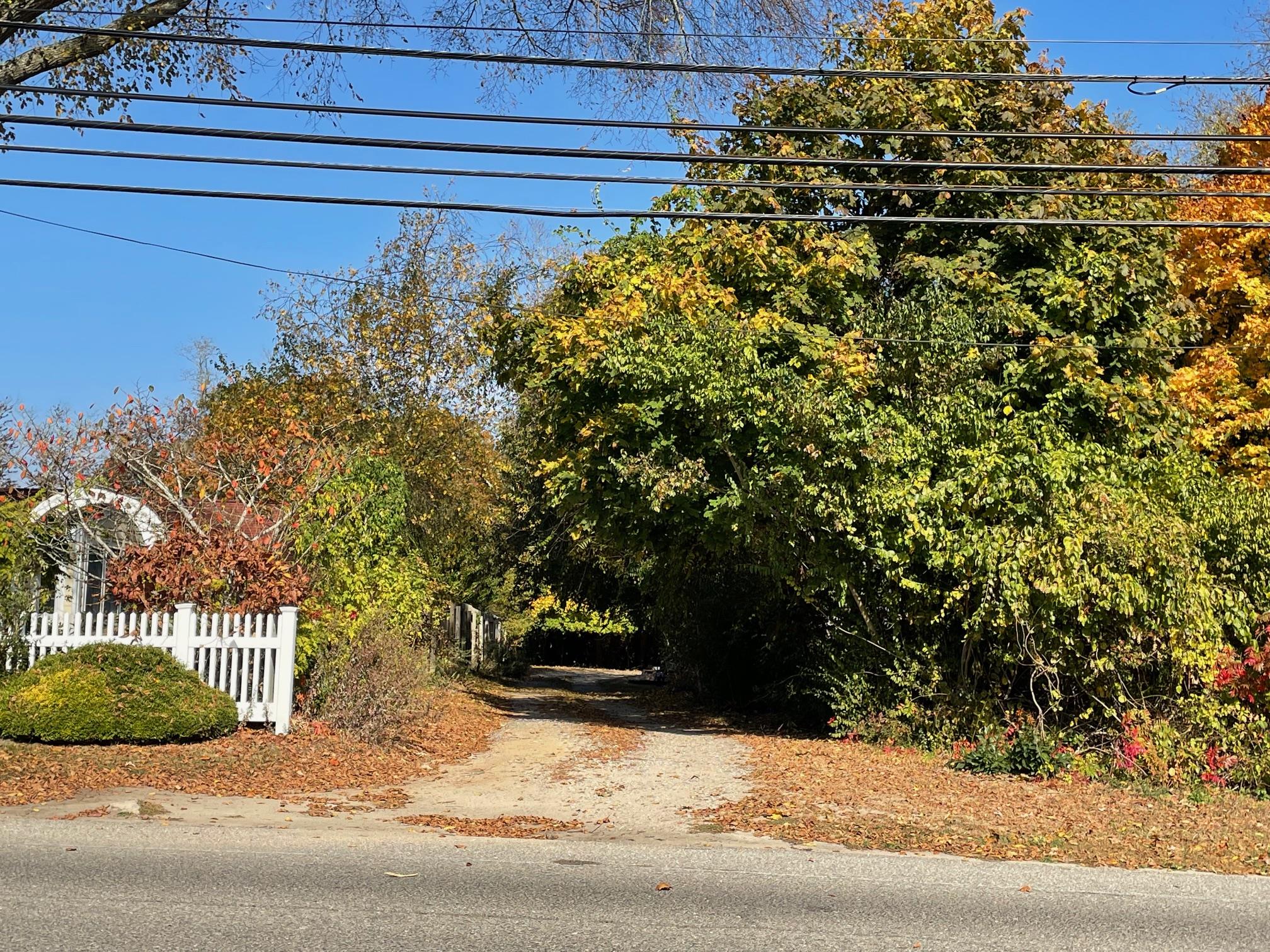 Entrance to Flag Lot