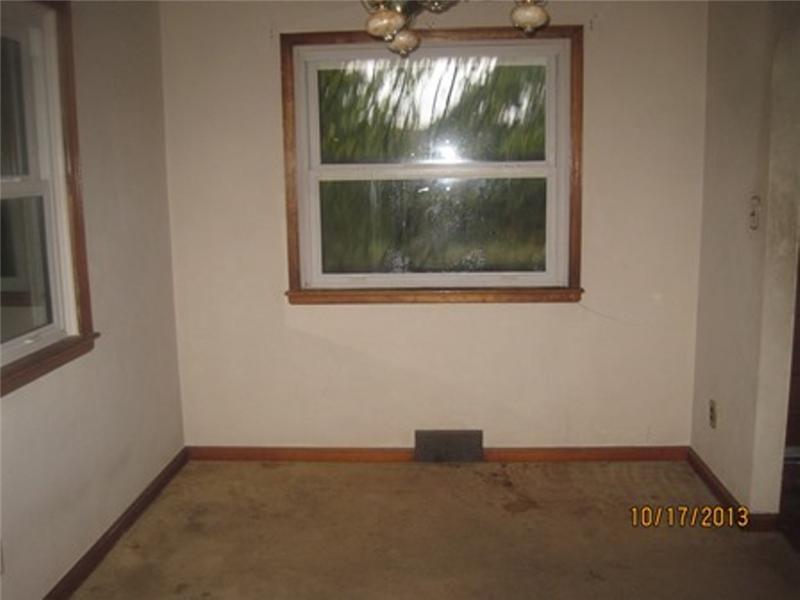 1316 Langeloth Road Burgettstown, PA 15021 - Photo 4 of 12 Dining Room.