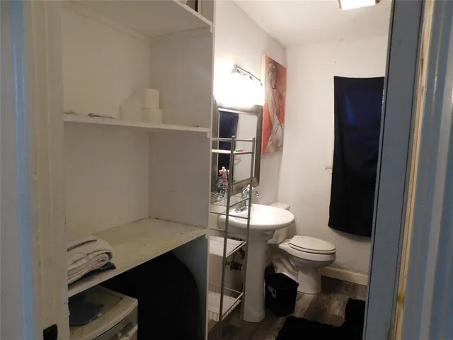 a bathroom with a toilet