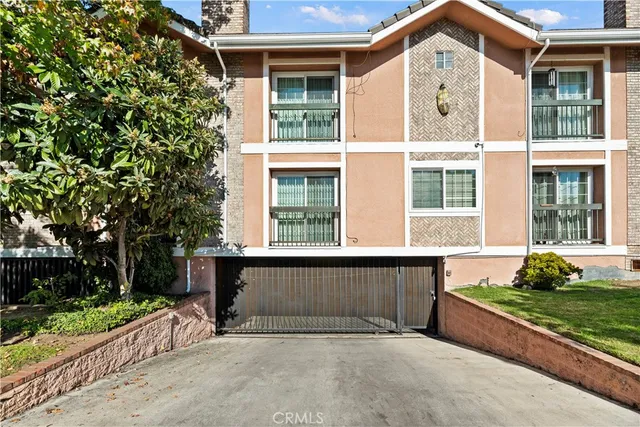$575,000 | 147 West Acacia Avenue, Unit 104, Glendale, CA 91204