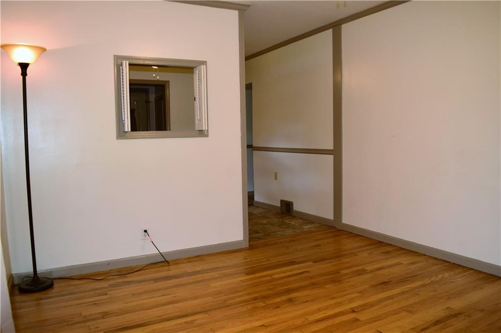 447 Achortown Road Beaver Falls, PA 15010 - Photo 4 of 25 Living Room