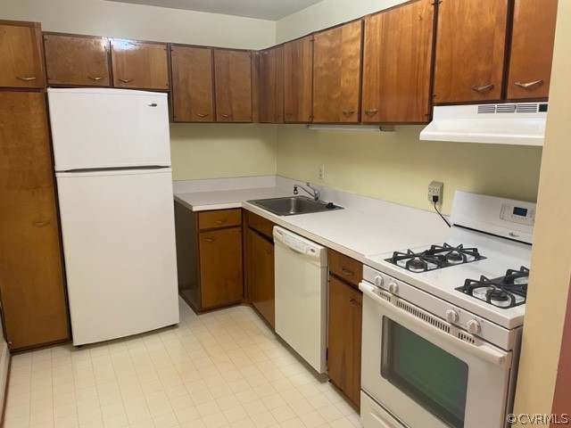 9 Waterfall Road Henrico, VA 23228 - Photo 8 of 32 kitchen with plenty of cabinets.