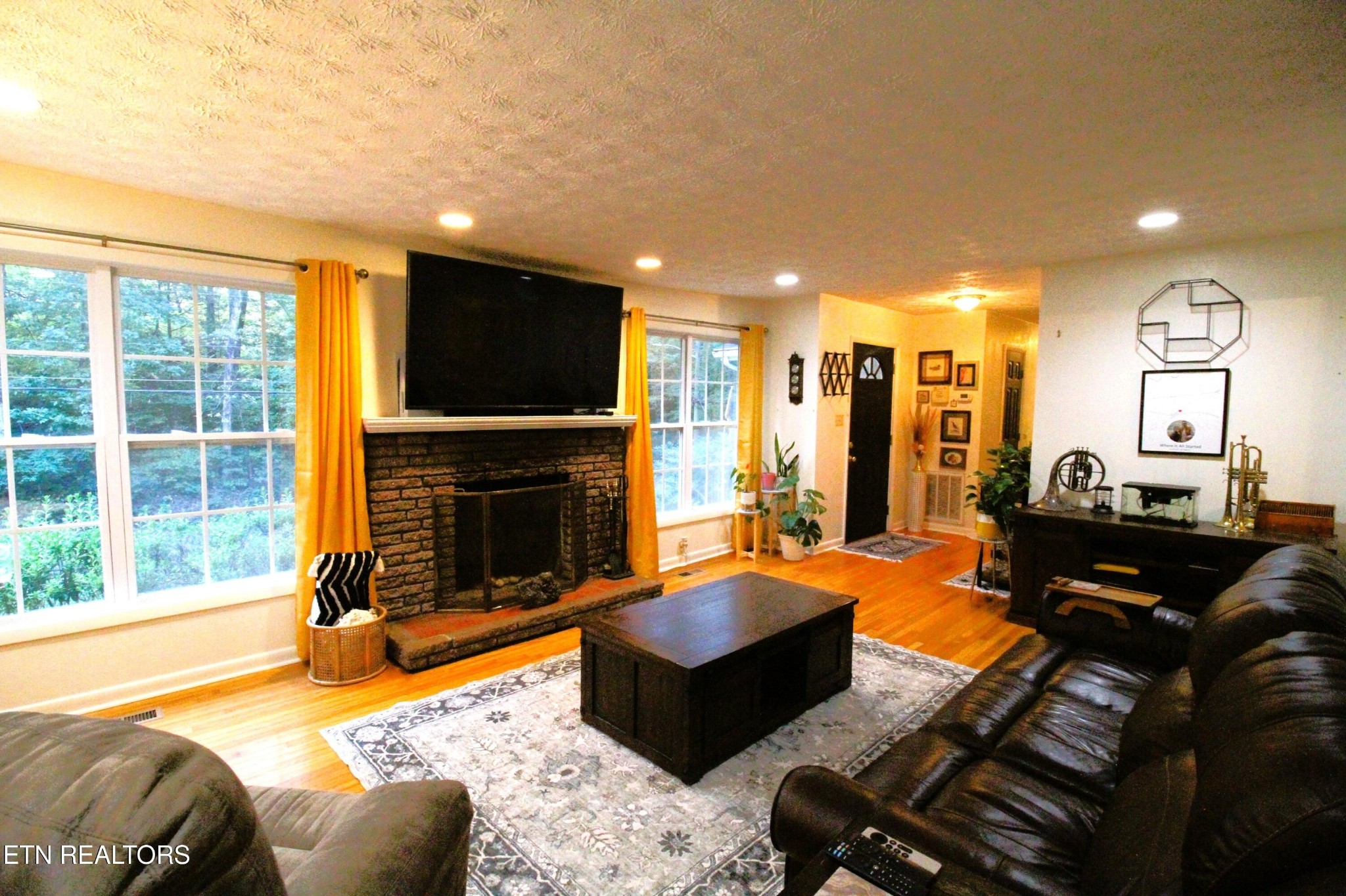 5913 Ridgewood Road Knoxville, TN 37918 - Photo 3 of 22 Gallery Image 3