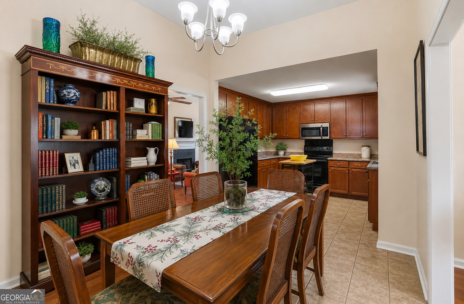 138 Brookfair Lane Leesburg, GA 31763 - Photo 11 of 30 a dining room with furniture and a kitchen space