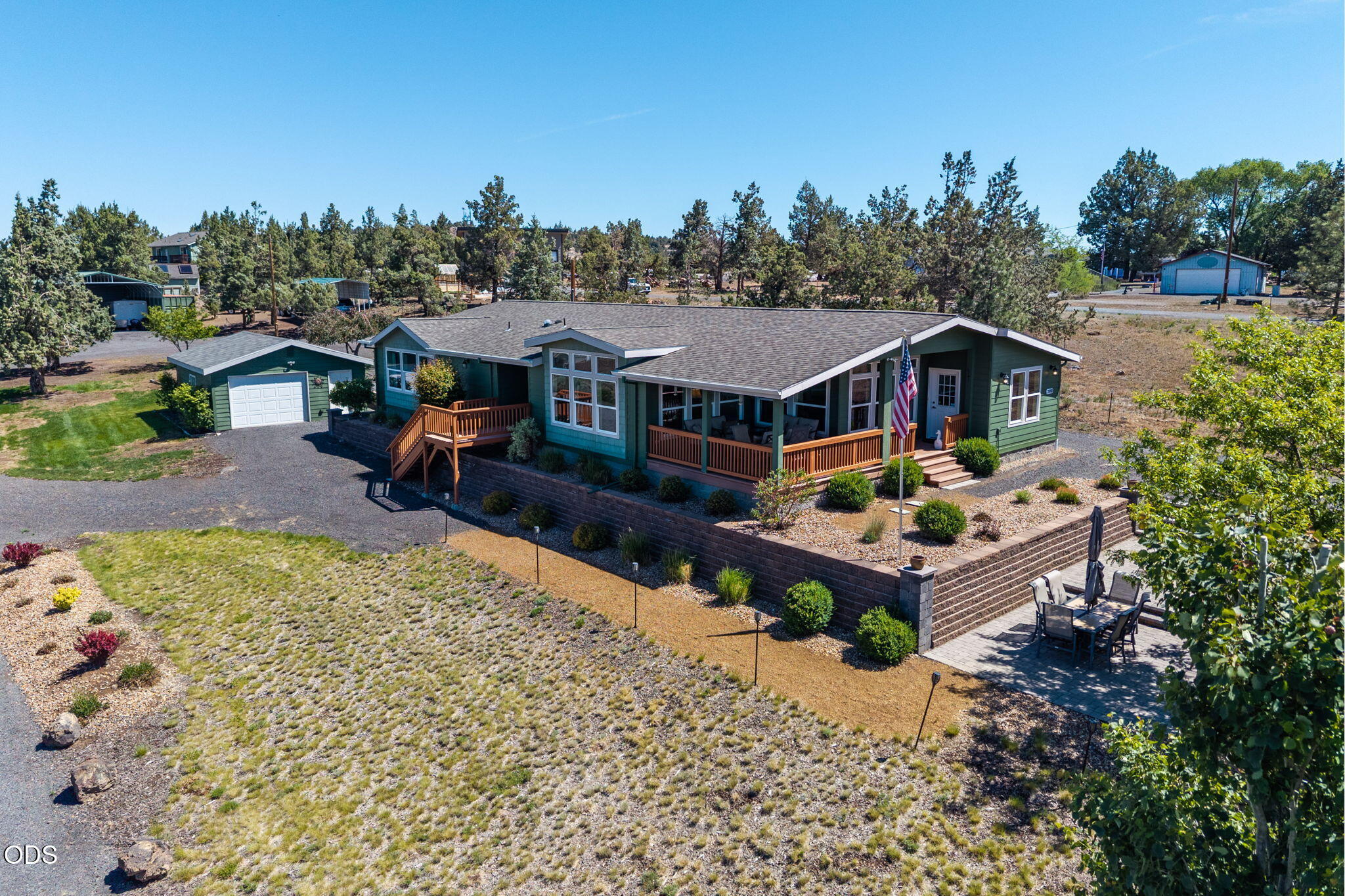 20810 89th Street Bend, OR 97703 - Photo 5 of 87