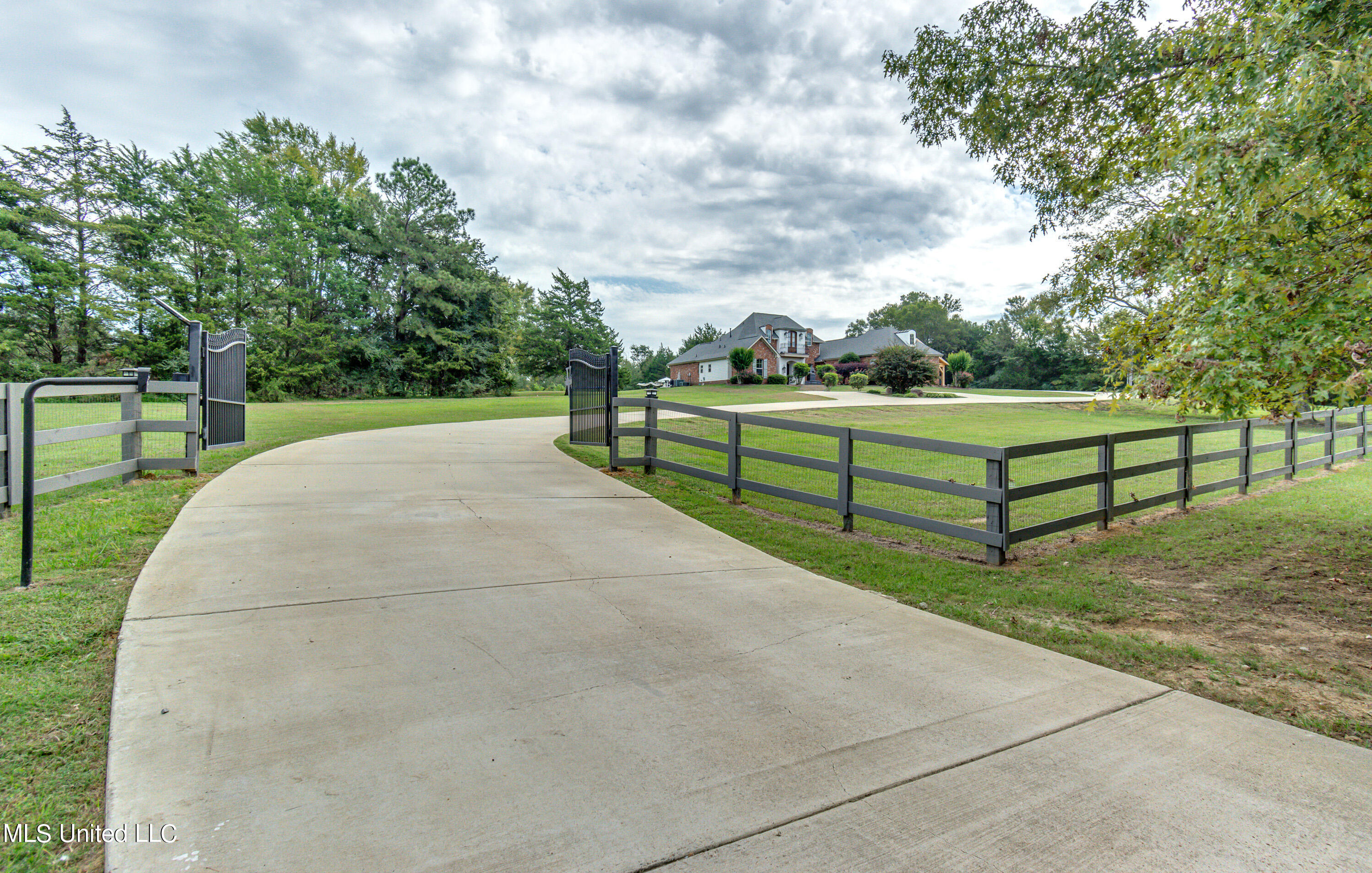 380 Catlett Road Madison, MS 39110 - Photo 1 of 106 380 Catlett Road-89