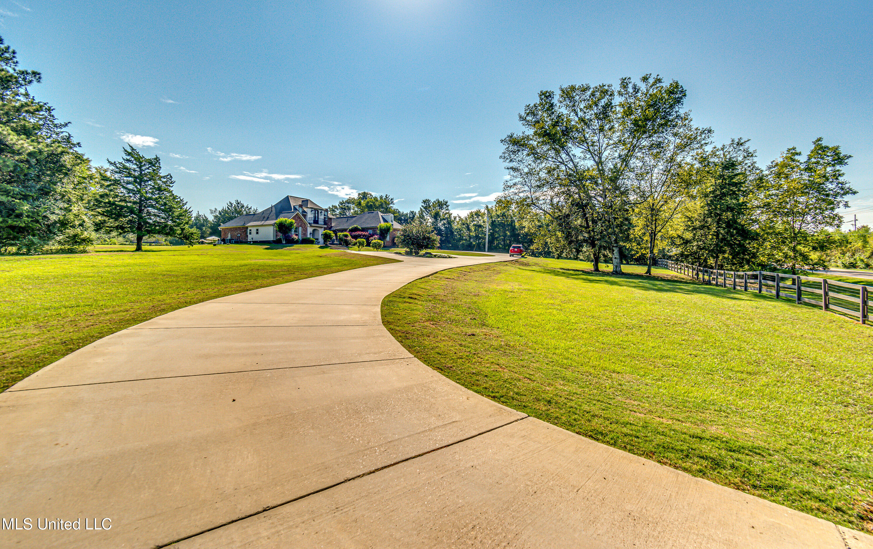 380 Catlett Road Madison, MS 39110 - Photo 2 of 106 380 Catlett Road-6