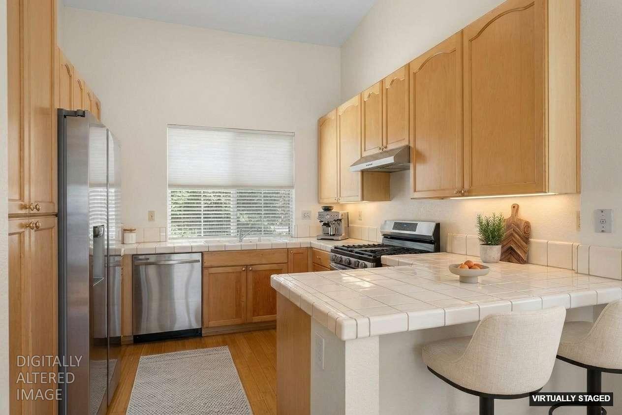1074 Rathbone Circle Folsom, CA 95630 - Photo 5 of 32