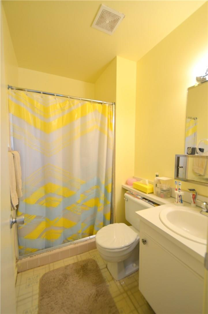9255 Southampton Place Boca Raton, FL 33434 - Photo 14 of 30 Master Bathroom