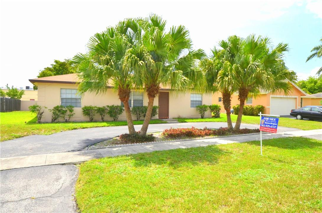 9255 Southampton Place Boca Raton, FL 33434 - Photo 3 of 30 Front