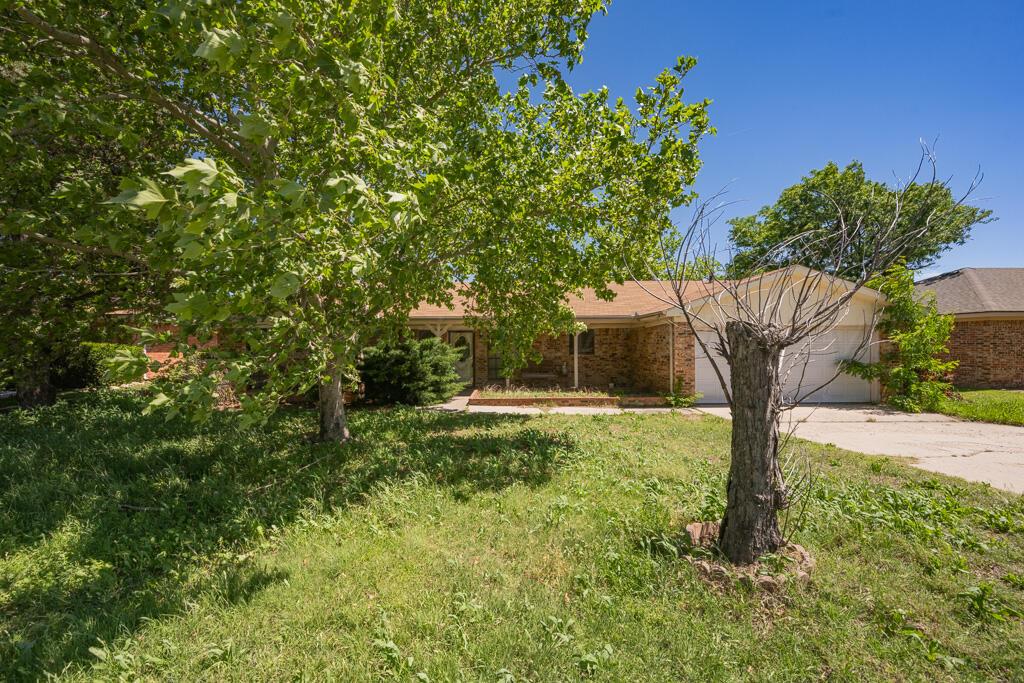 105 Pinehurst Street Borger, TX 79007 - Photo 2 of 24 front 1