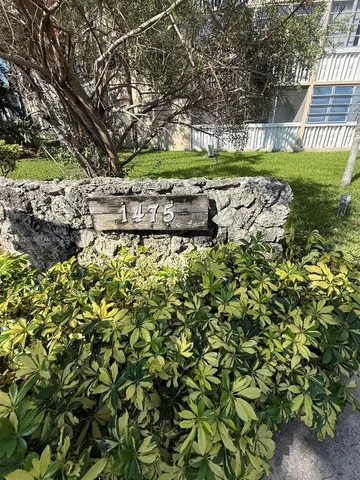 $1,400 | 1475 Northeast 125th Terrace, Unit 410B1, North Miami, FL 33161