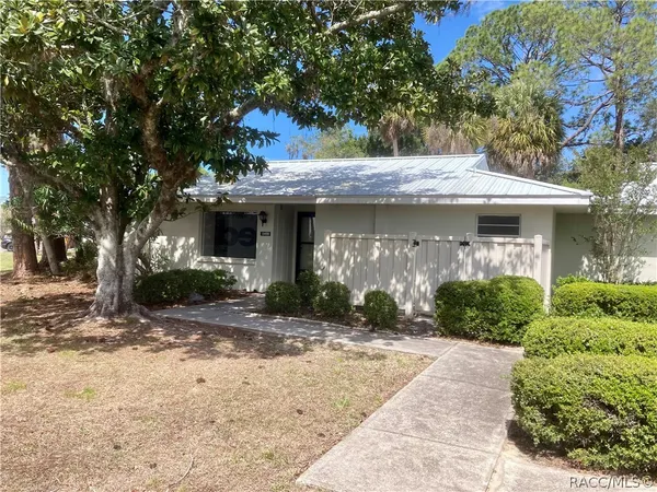 $1,595 | 11499 West Bayshore Drive, Crystal River, FL 34429