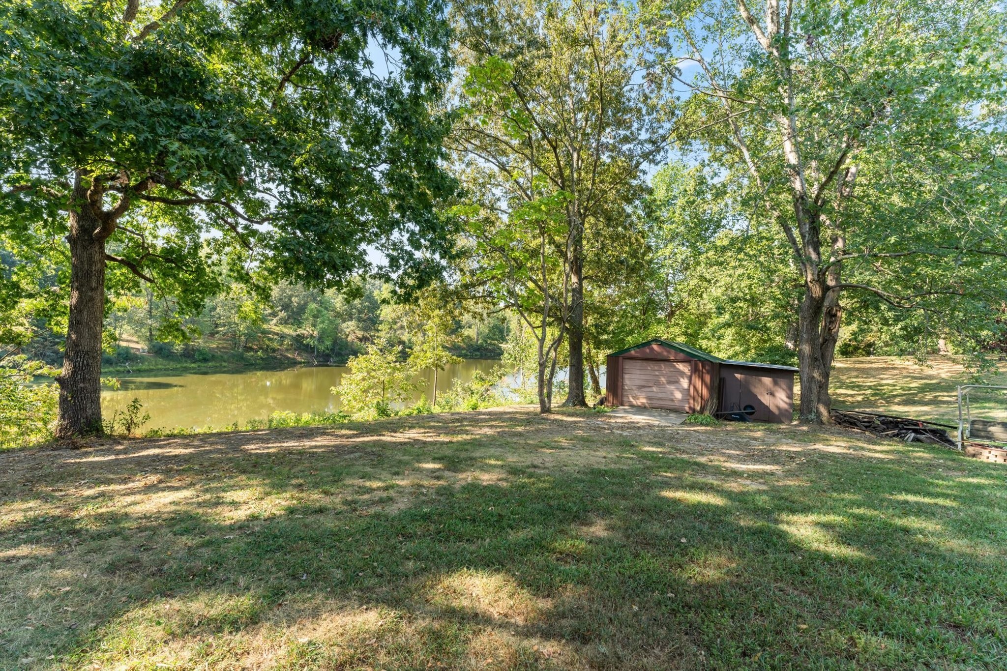 550 Lakeview Court Tennessee Ridge, TN 37178 - Photo 37 of 51