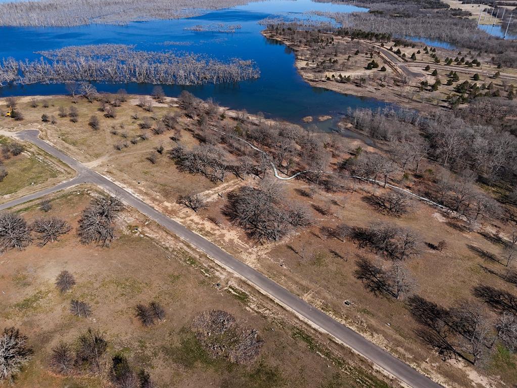 800 Waters Edge Way Bonham, TX 75418 - Photo 1 of 38