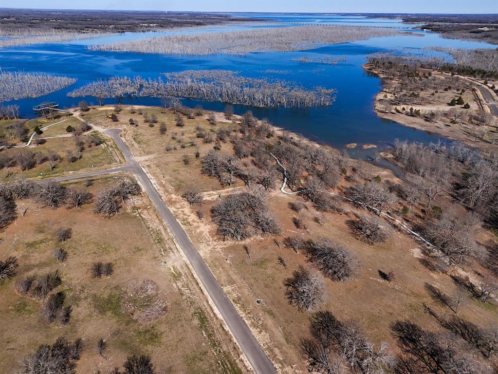 800 Waters Edge Way Bonham, TX 75418 - Photo 7 of 38
